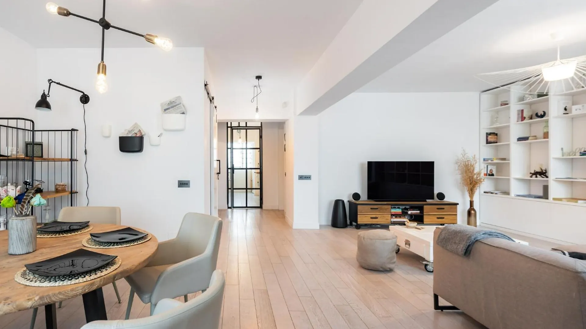 Zodiac Center Apartment Bucharest 0*,