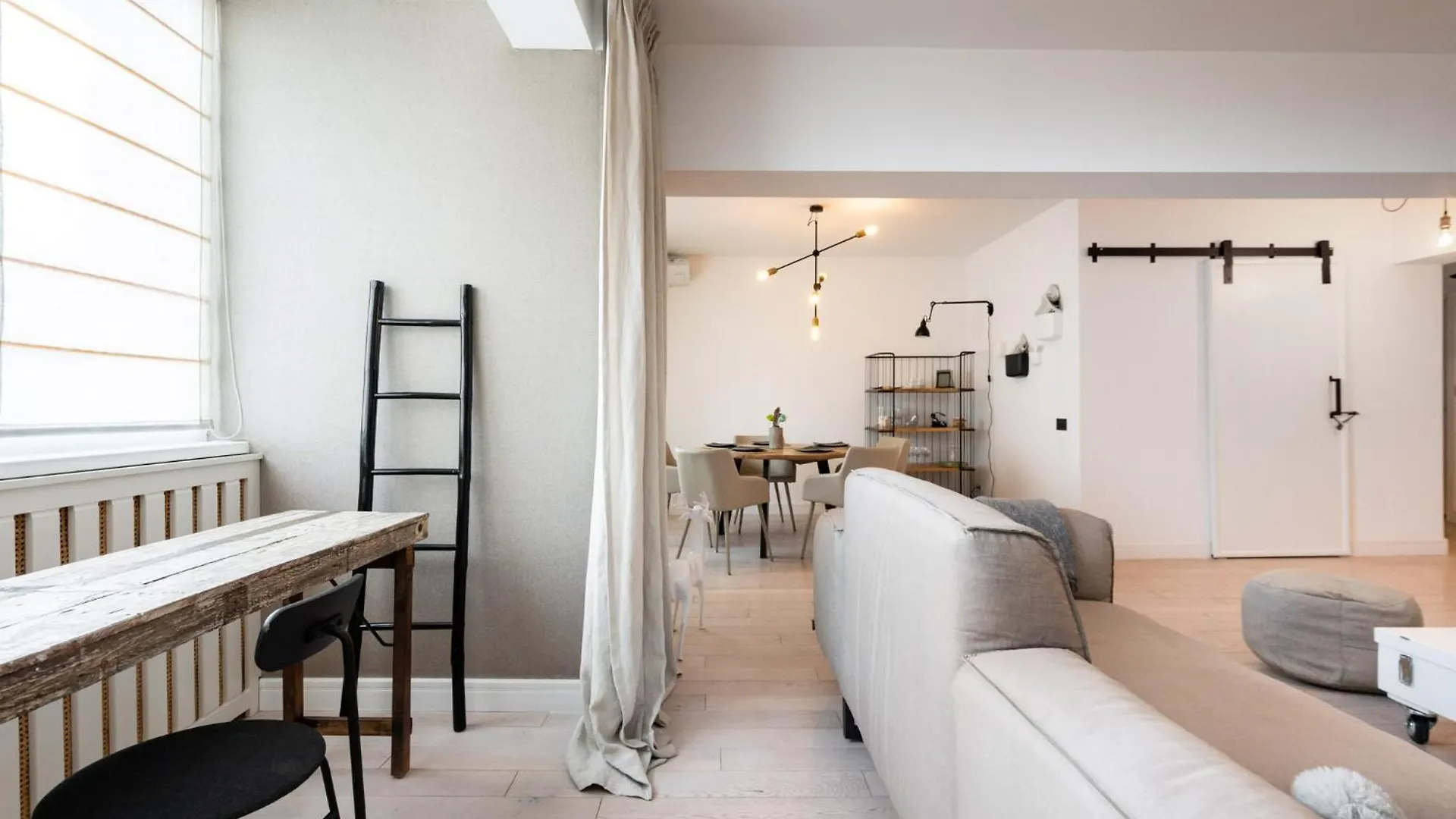 Zodiac Center Apartment Bucharest