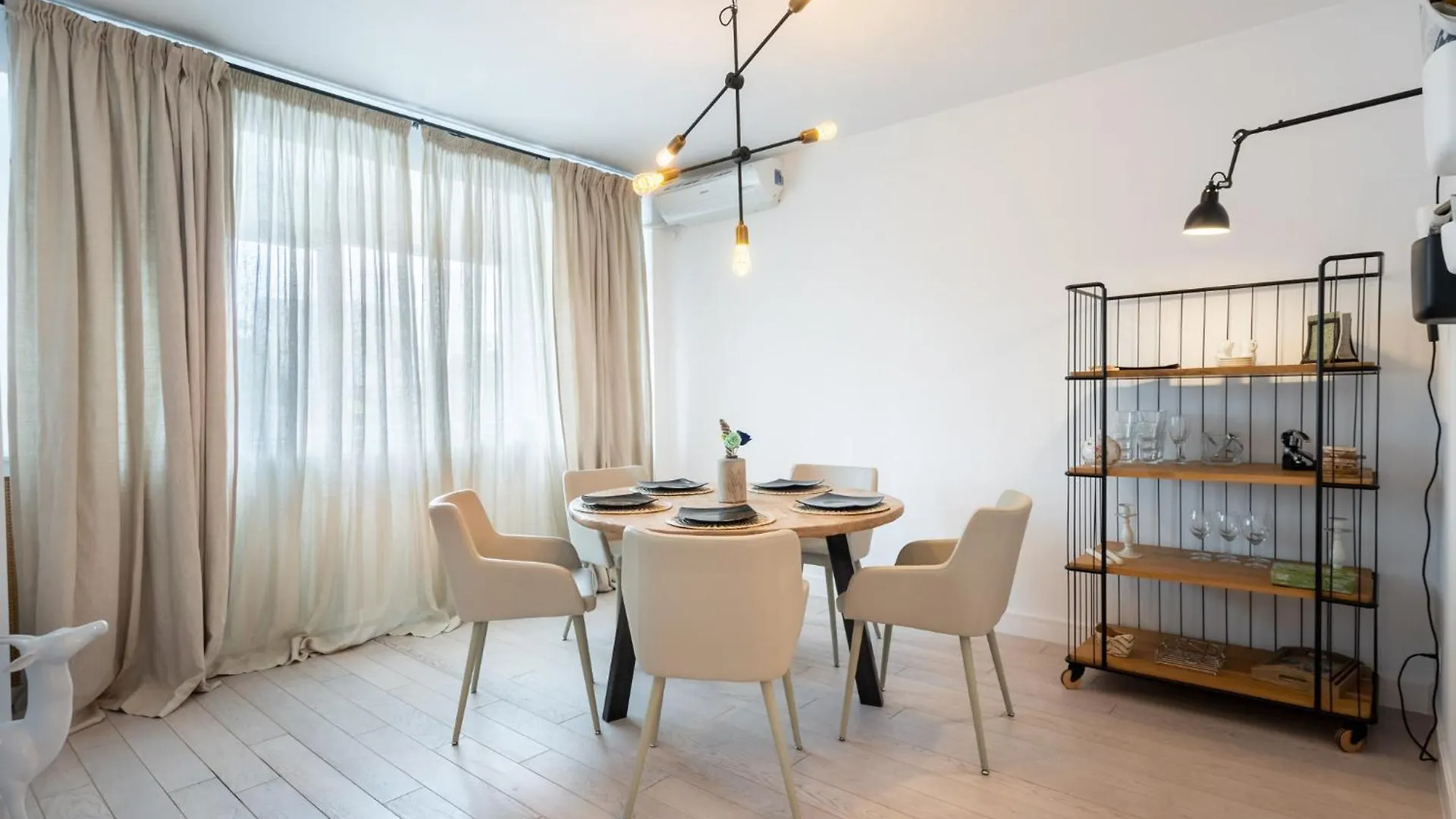 Zodiac Center Apartment Bucharest
